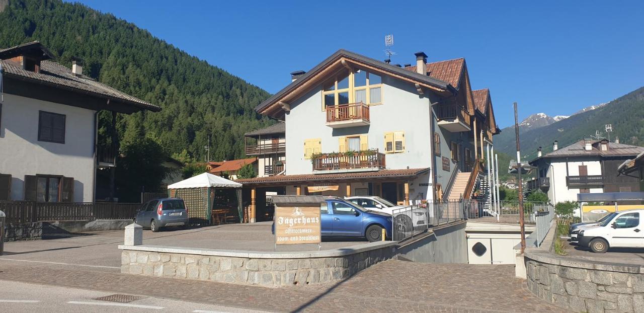 Hotel Jägerhaus Di Bontempelli Pellizzano Exterior foto
